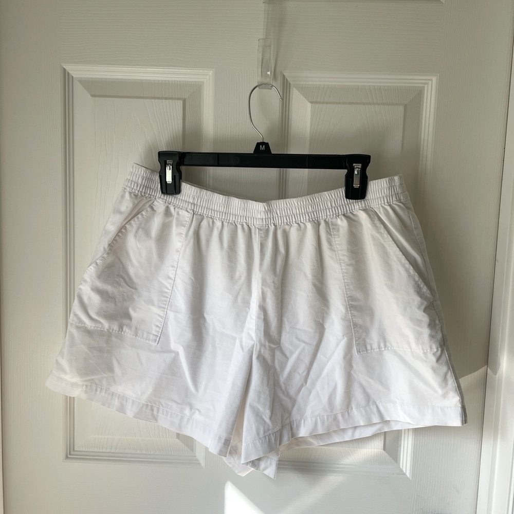 Hollister White poplin cotton shorts with elasticated waistband